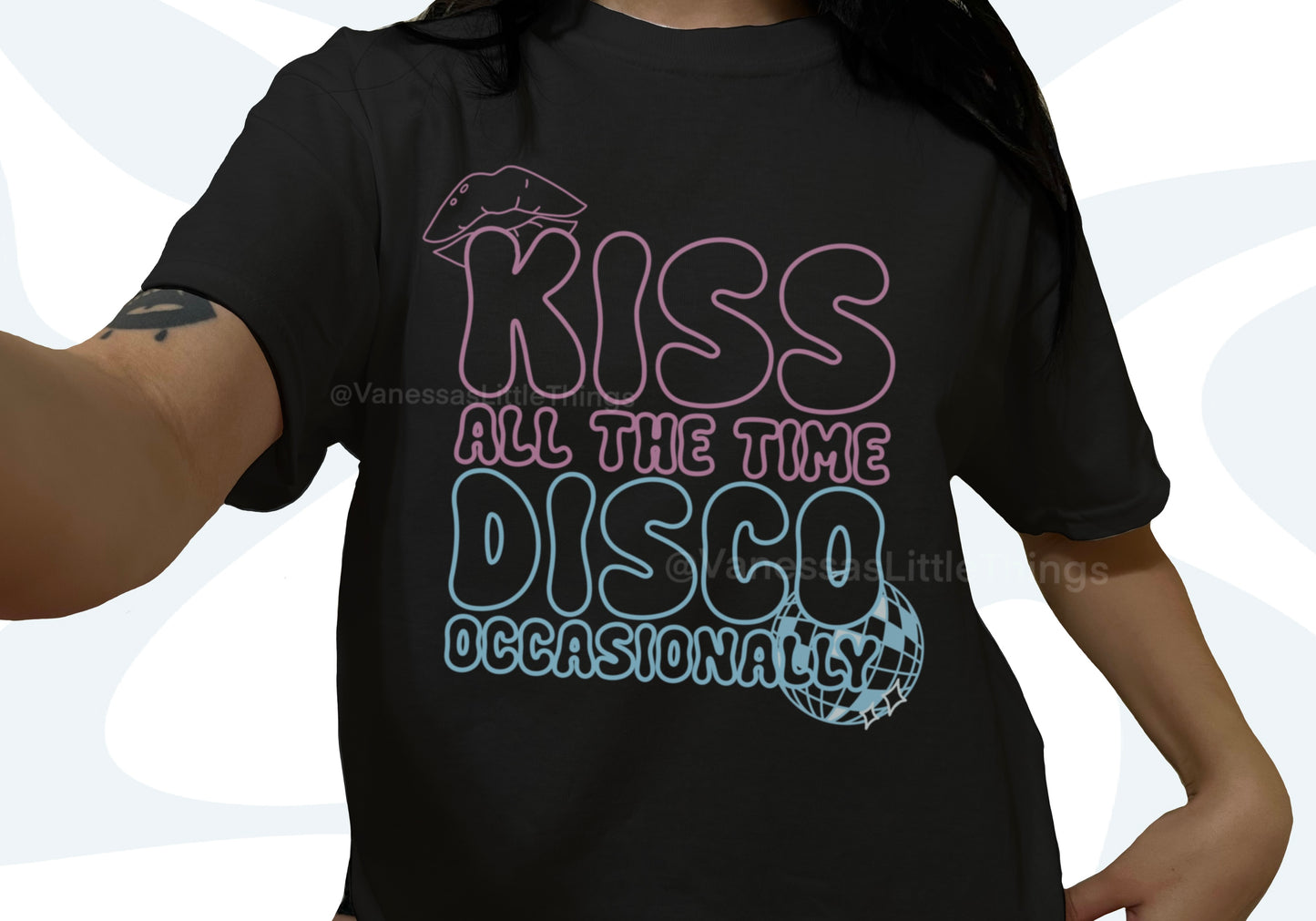 Disco Kiss Outline T-Shirt